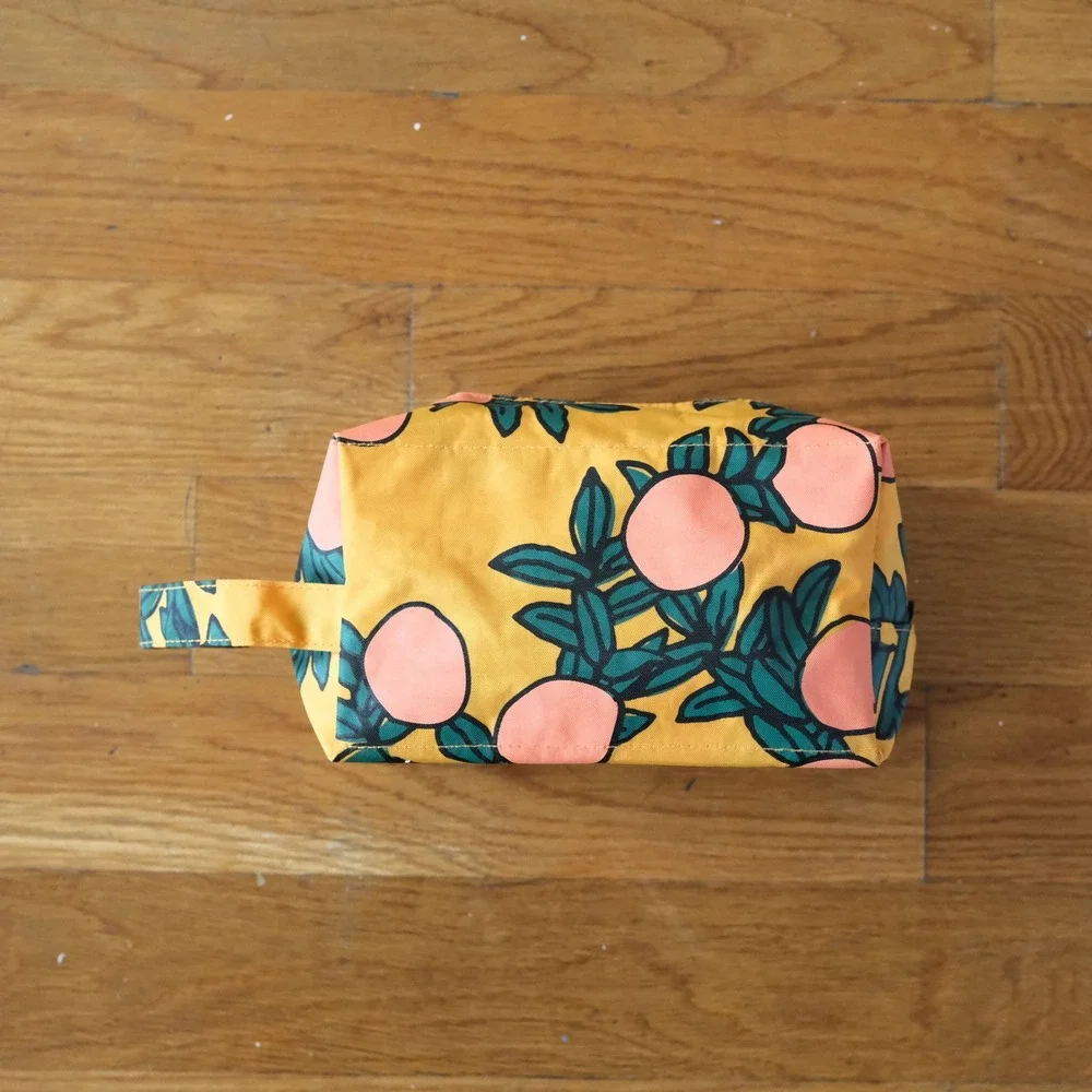 BAGGU Orange Tree Dopp Kit Yellow Fruit Print Recycled Nylon Travel Bag OS